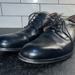 Johnston Murphy Black Dress Shoes Size 12 - only worn a couple times